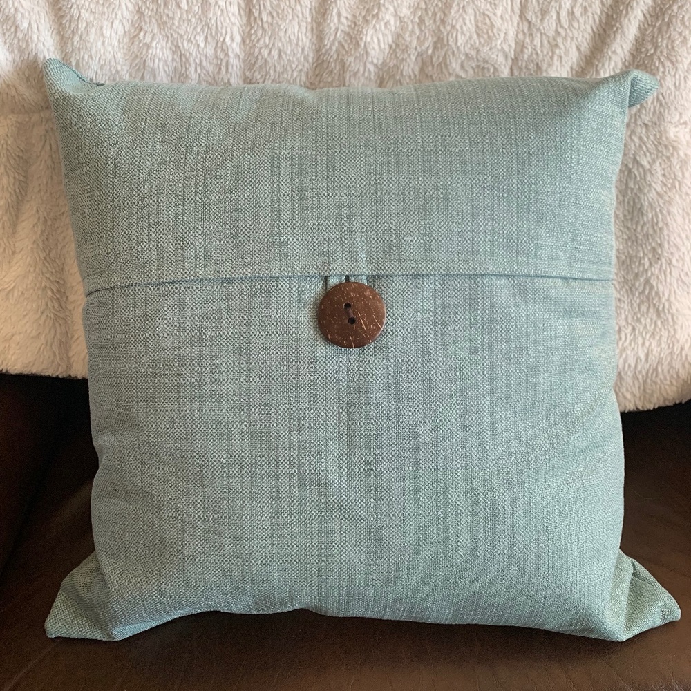 Throw pillow